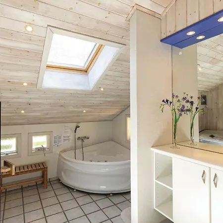 Pet Friendly In Nexo With Wifi Holiday home *